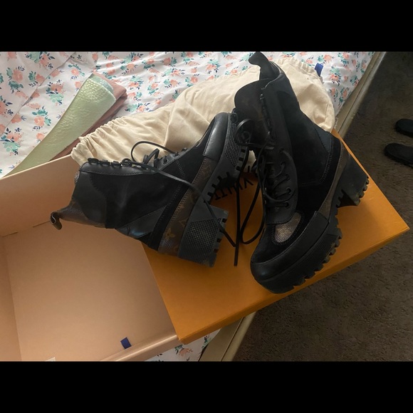 COPY - Louis Vuitton boots - Picture 5 of 6